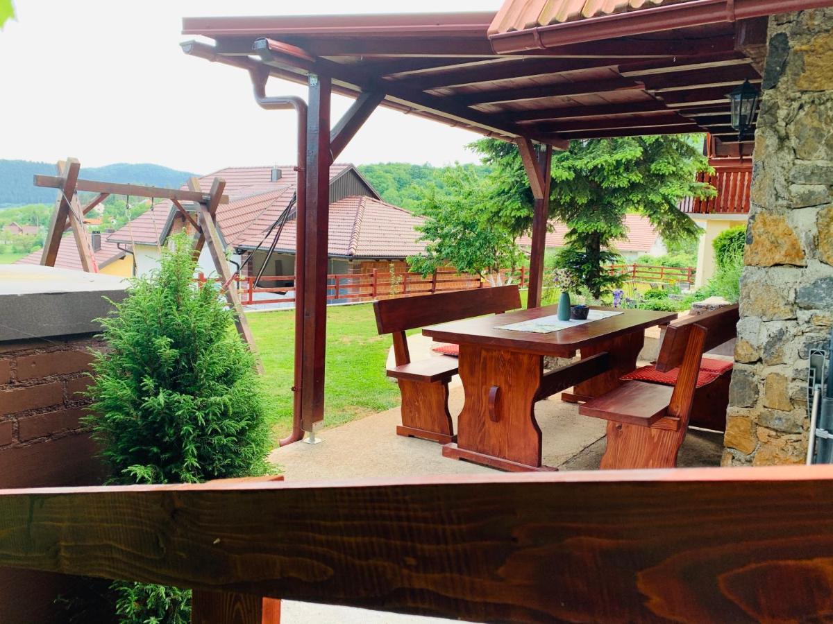 Apartman Korina Otočac Exterior foto
