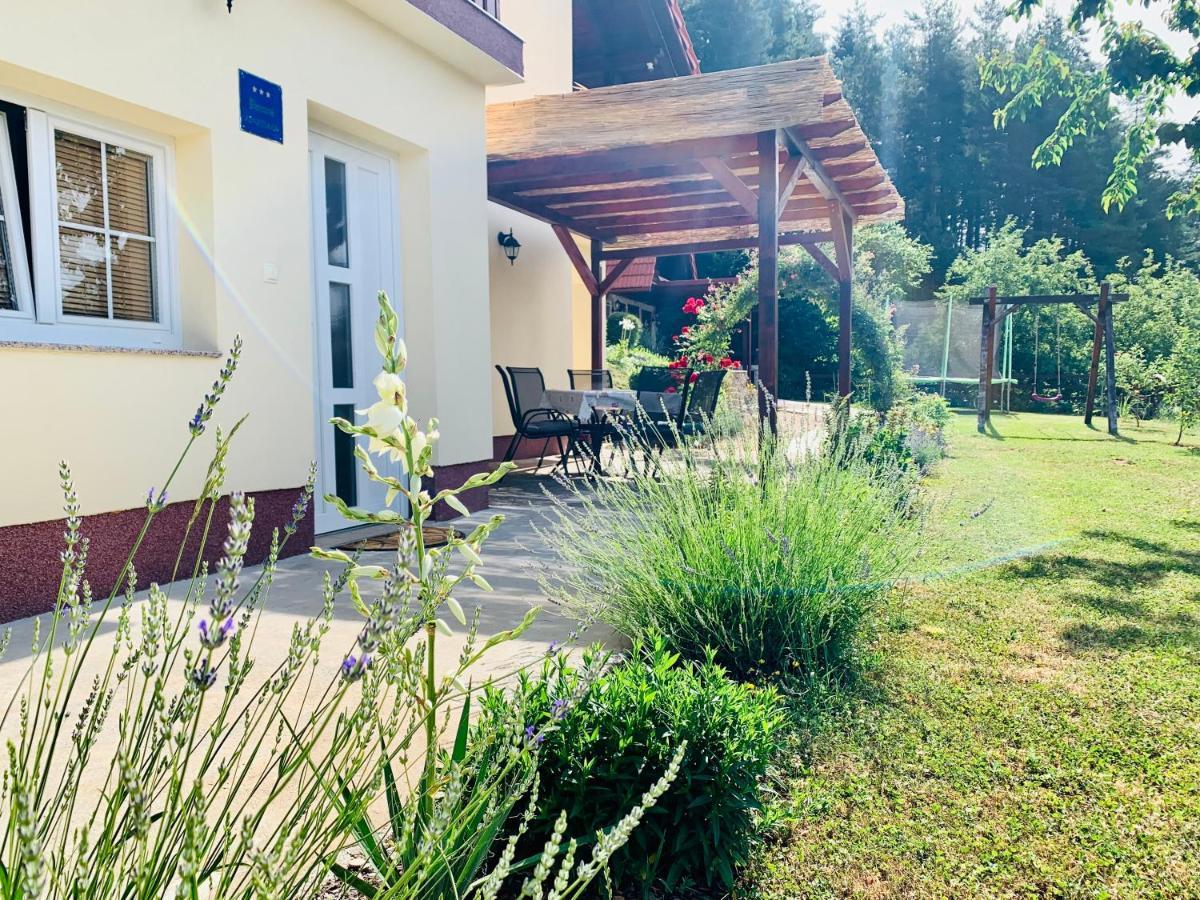 Apartman Korina Otočac Exterior foto