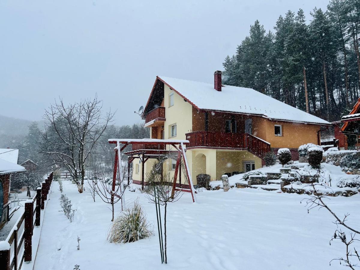 Apartman Korina Otočac Exterior foto