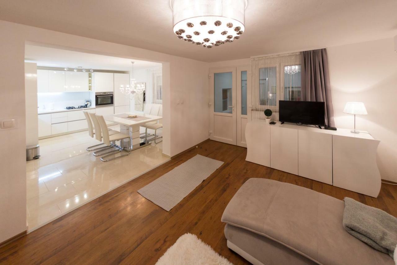 Apartman Korina Otočac Exterior foto