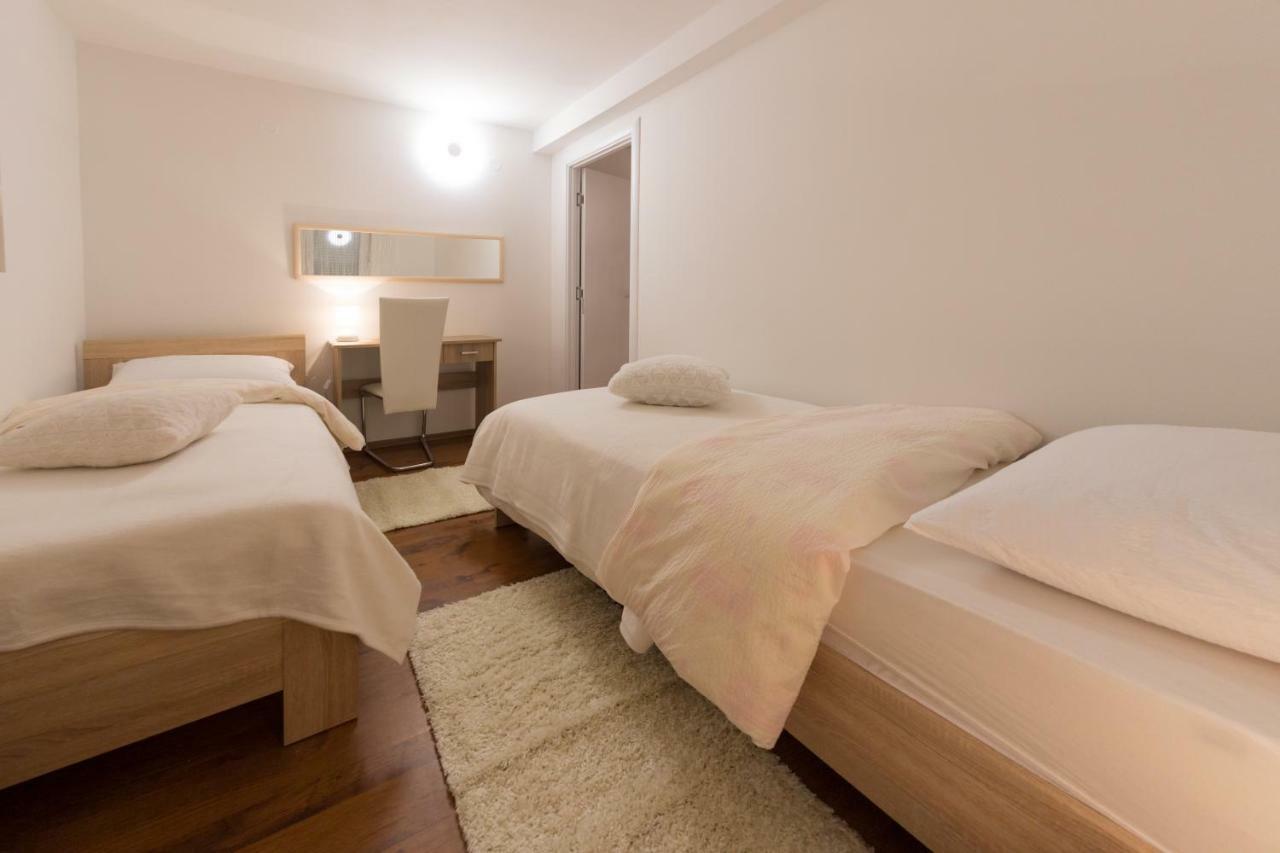 Apartman Korina Otočac Exterior foto