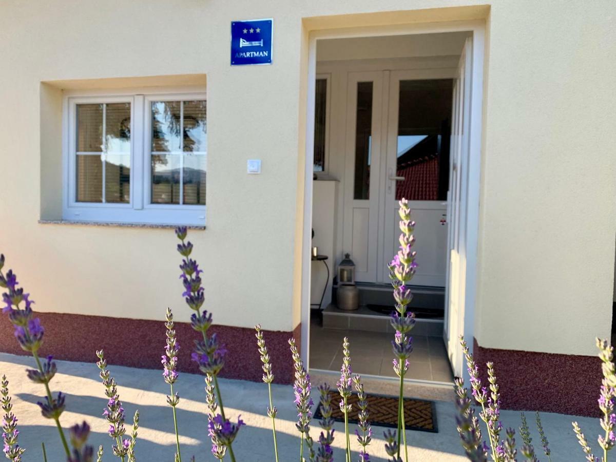 Apartman Korina Otočac Exterior foto